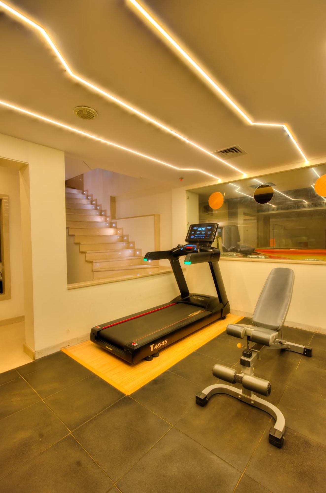 Empire Suites, Нью-Делі Екстер'єр фото