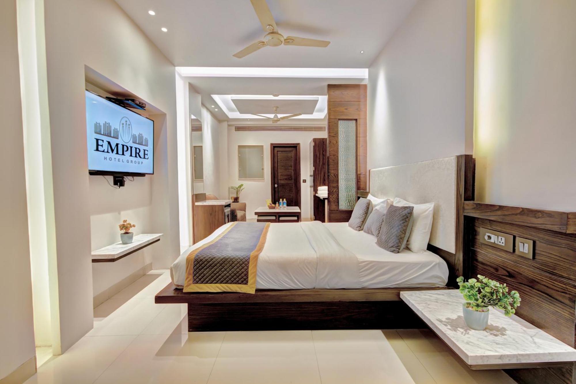 Empire Suites, Нью-Делі Екстер'єр фото